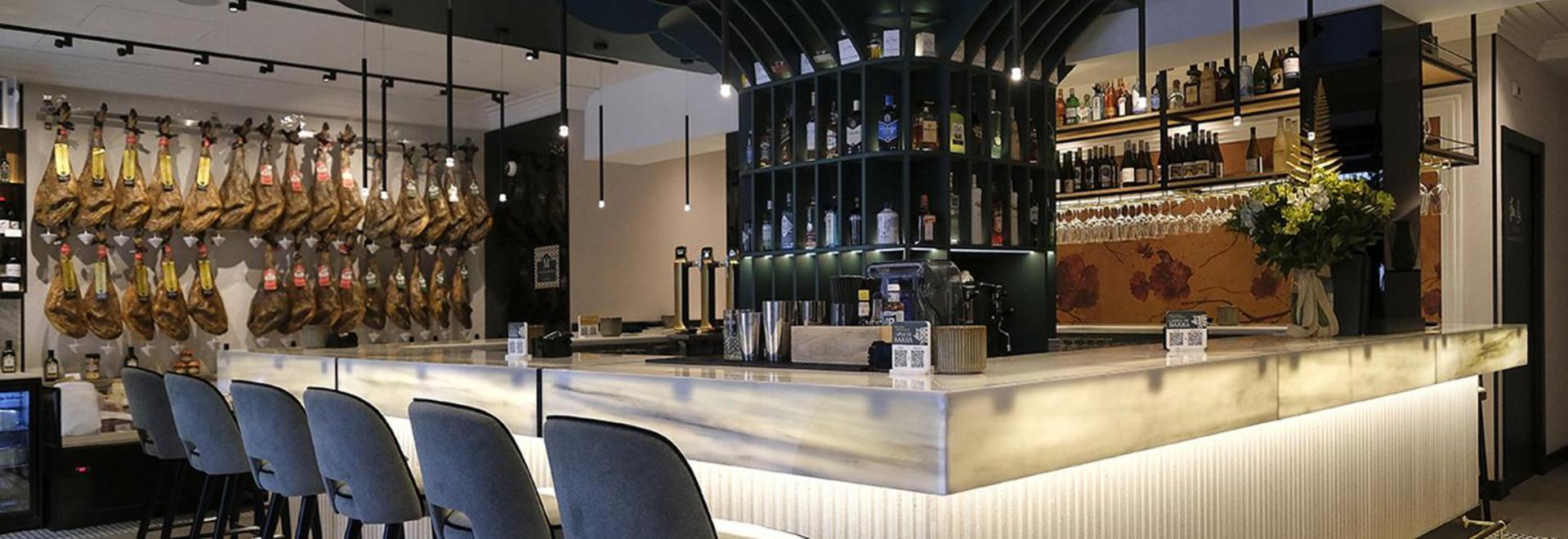 Exclusive Quietness In The Heart Of Madrid With Public Parking, Breakfast, 2 Bathrooms Екстериор снимка