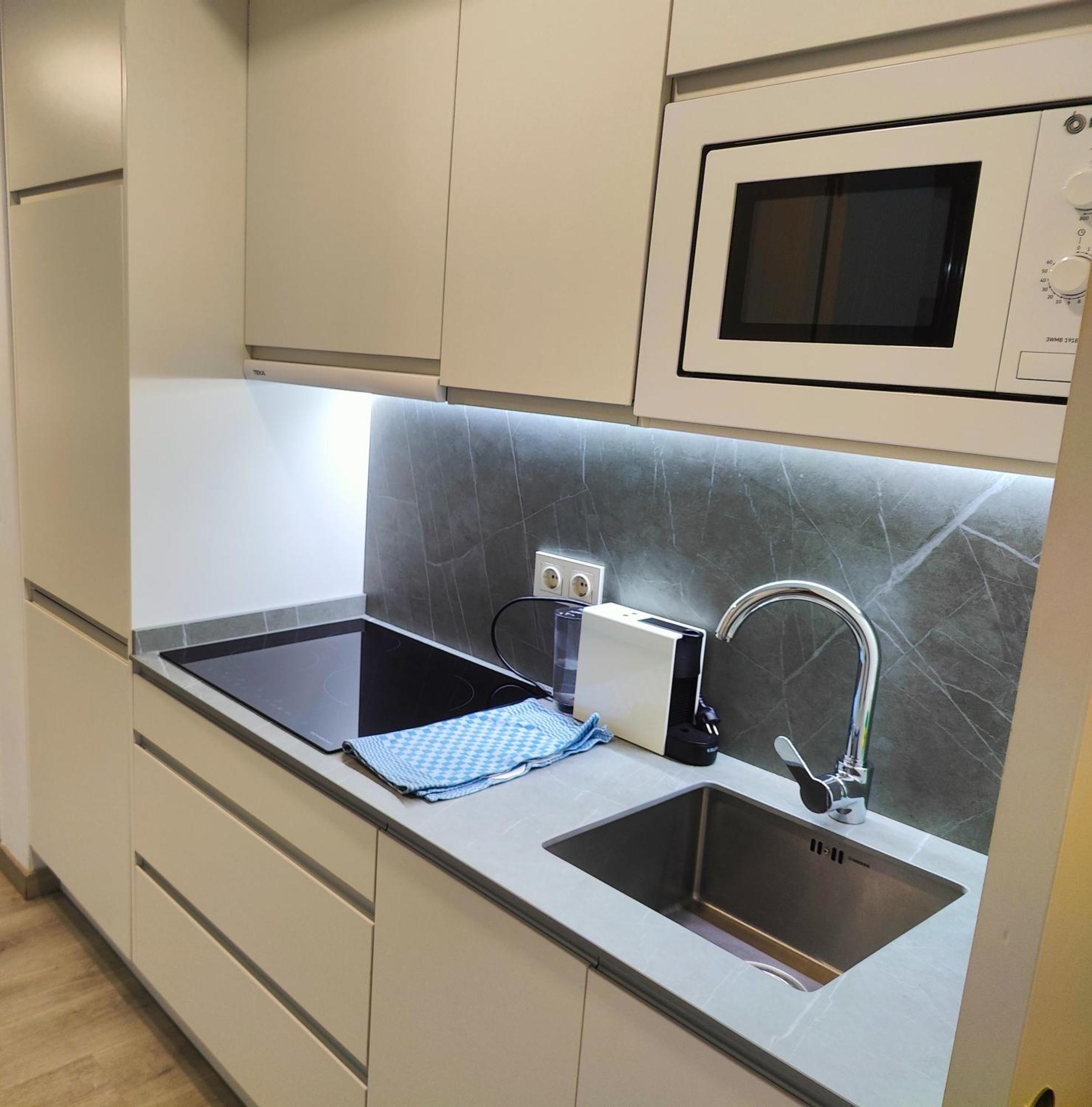Exclusive Quietness In The Heart Of Madrid With Public Parking, Breakfast, 2 Bathrooms Екстериор снимка